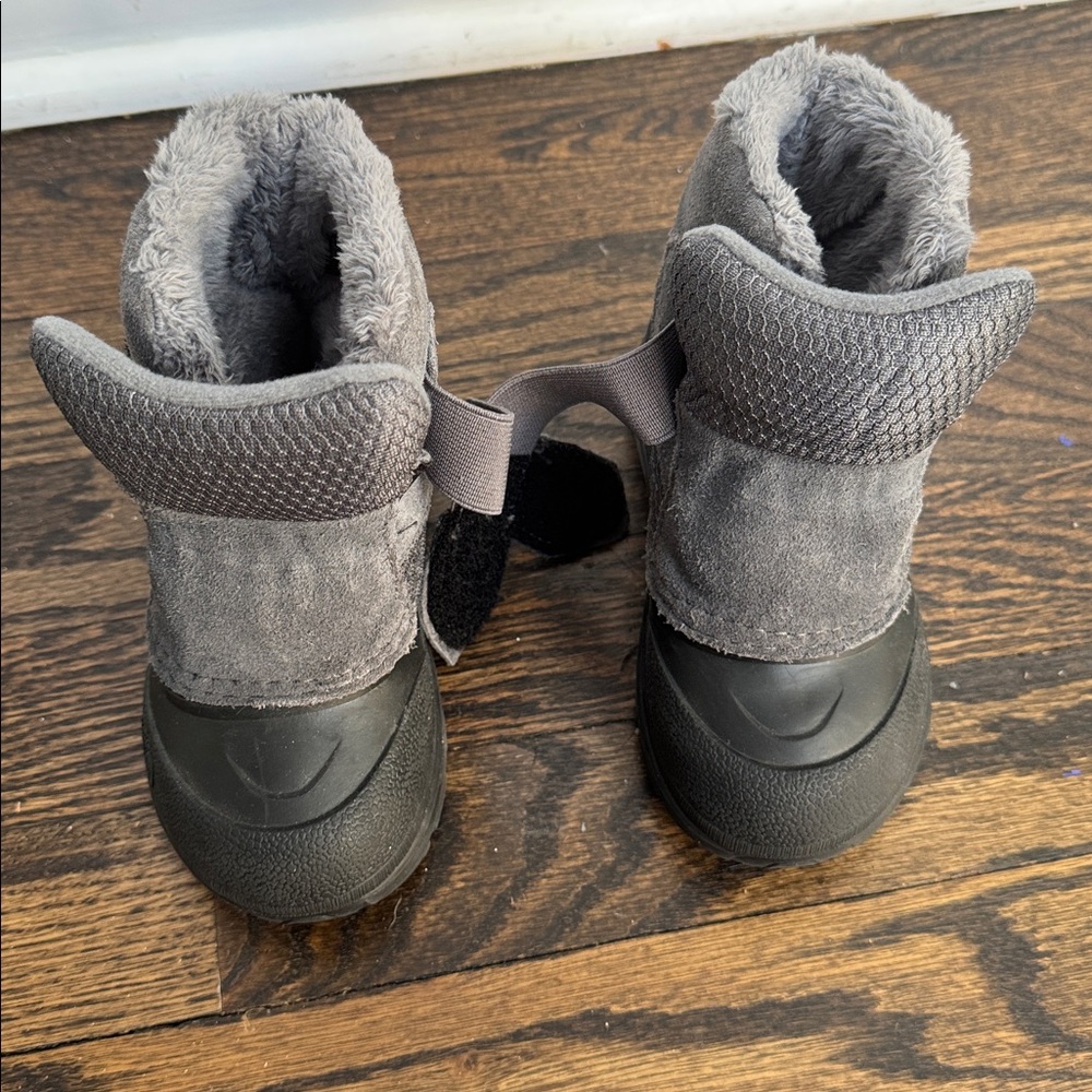 North Face Toddler Alpenglow II snow waterproof Boots zinc gray and black size 8 - Picture 4 of 8